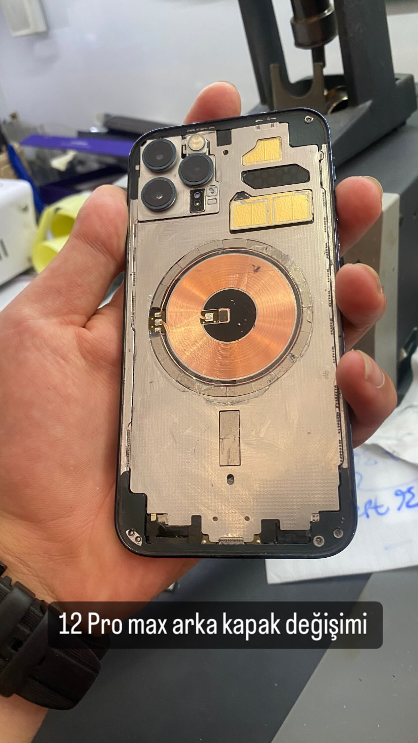 iPhone 12 Pro Max Arka Kapak Değişimi